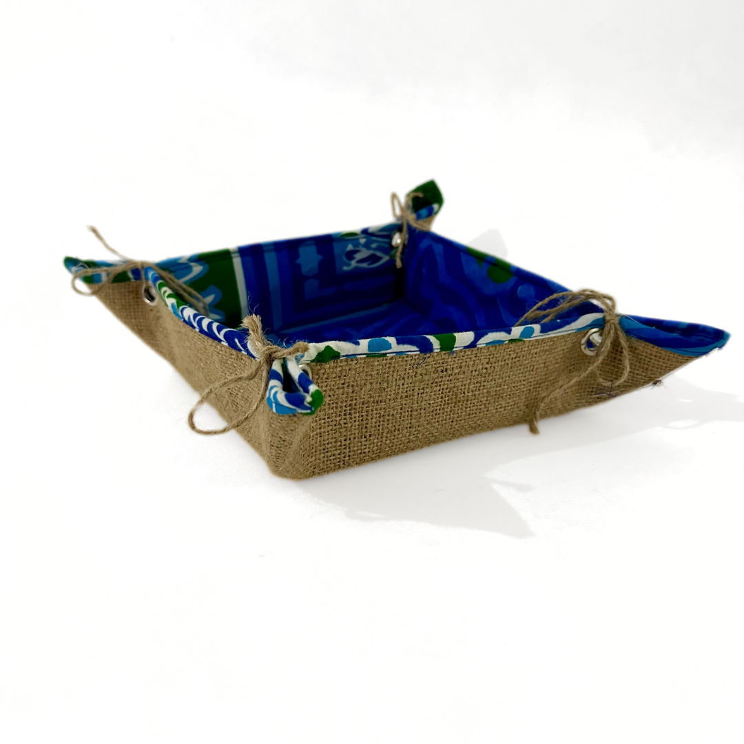 Jute plate lined with blue khayamiya print — Khoos