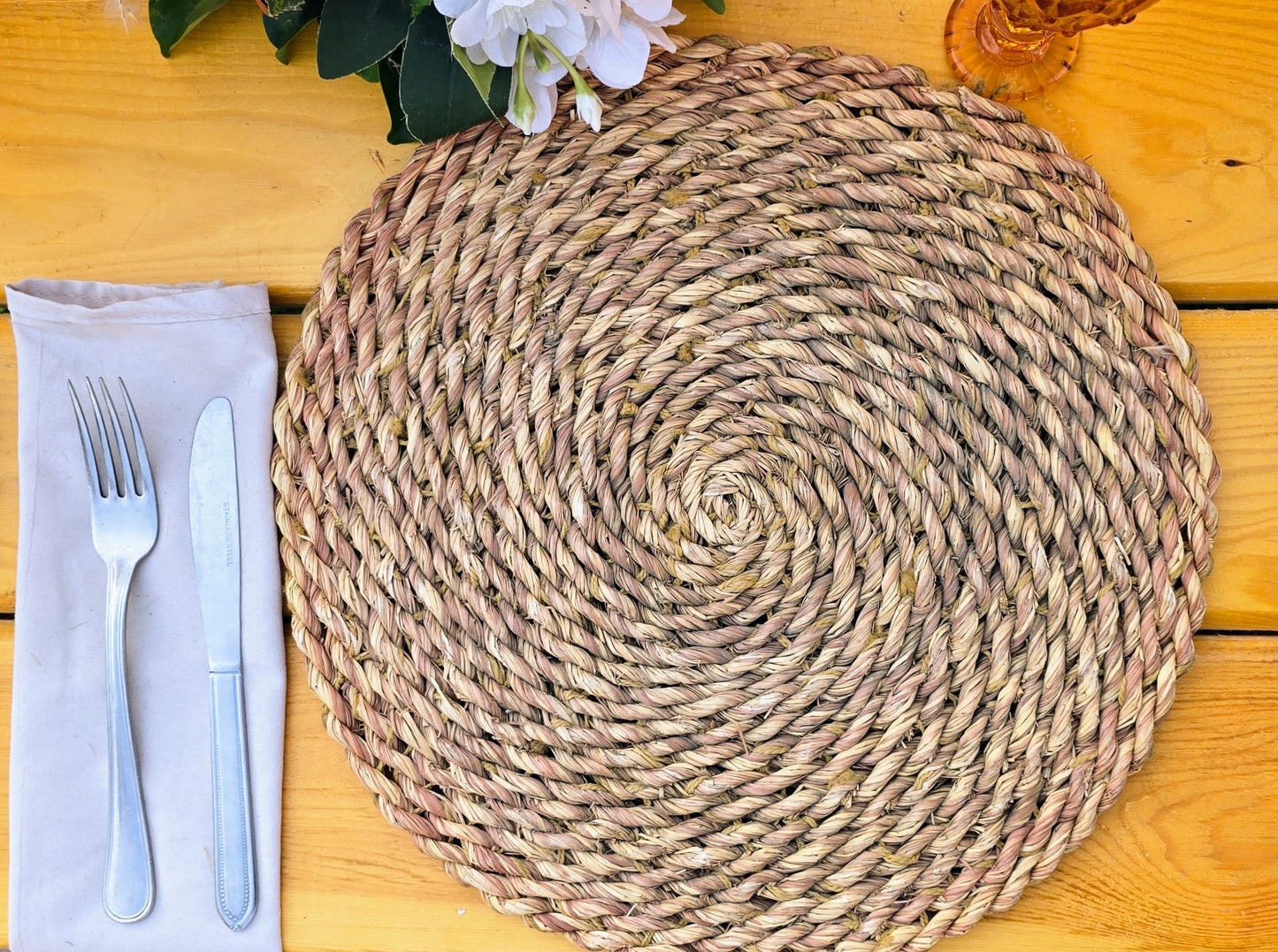 Halfa round placemat