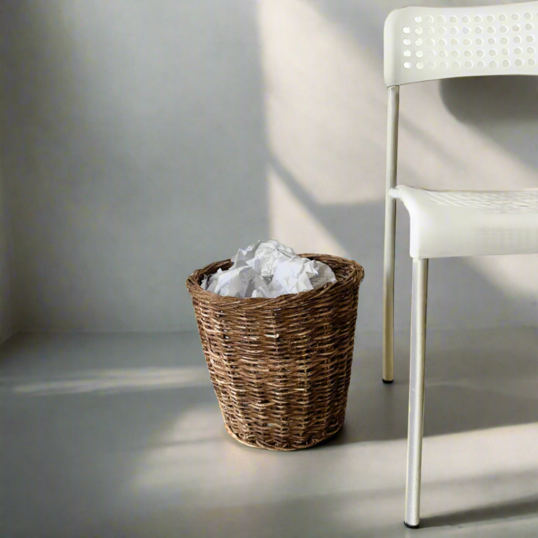 سلة مهملات NEST
