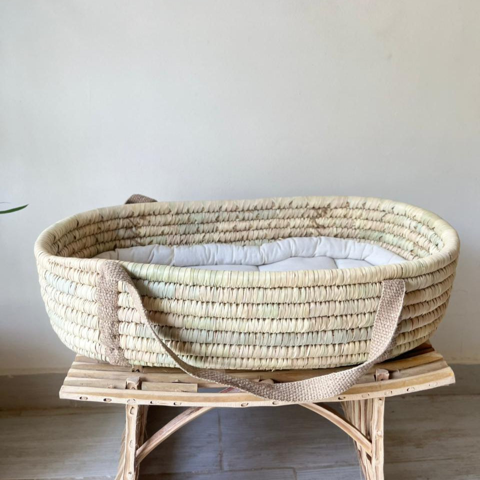 Baby cradle basket / bassinet / moses