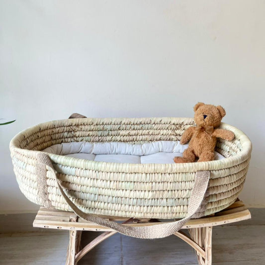 Baby cradle basket / bassinet / moses
