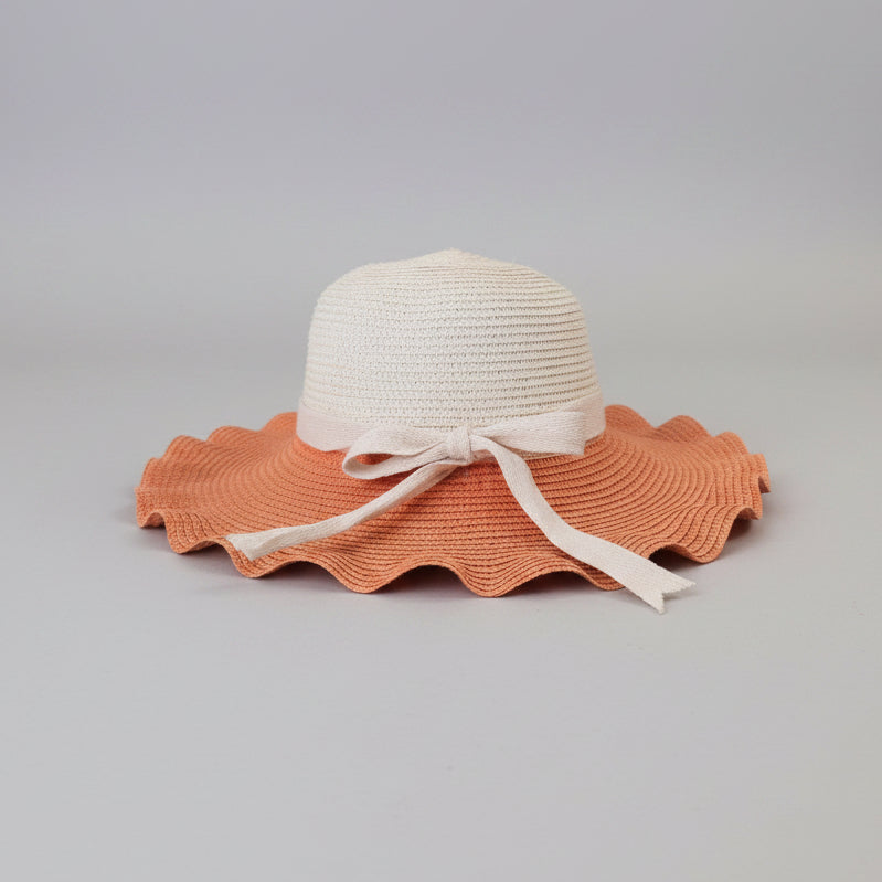 Qeshta Meshmesh Hat