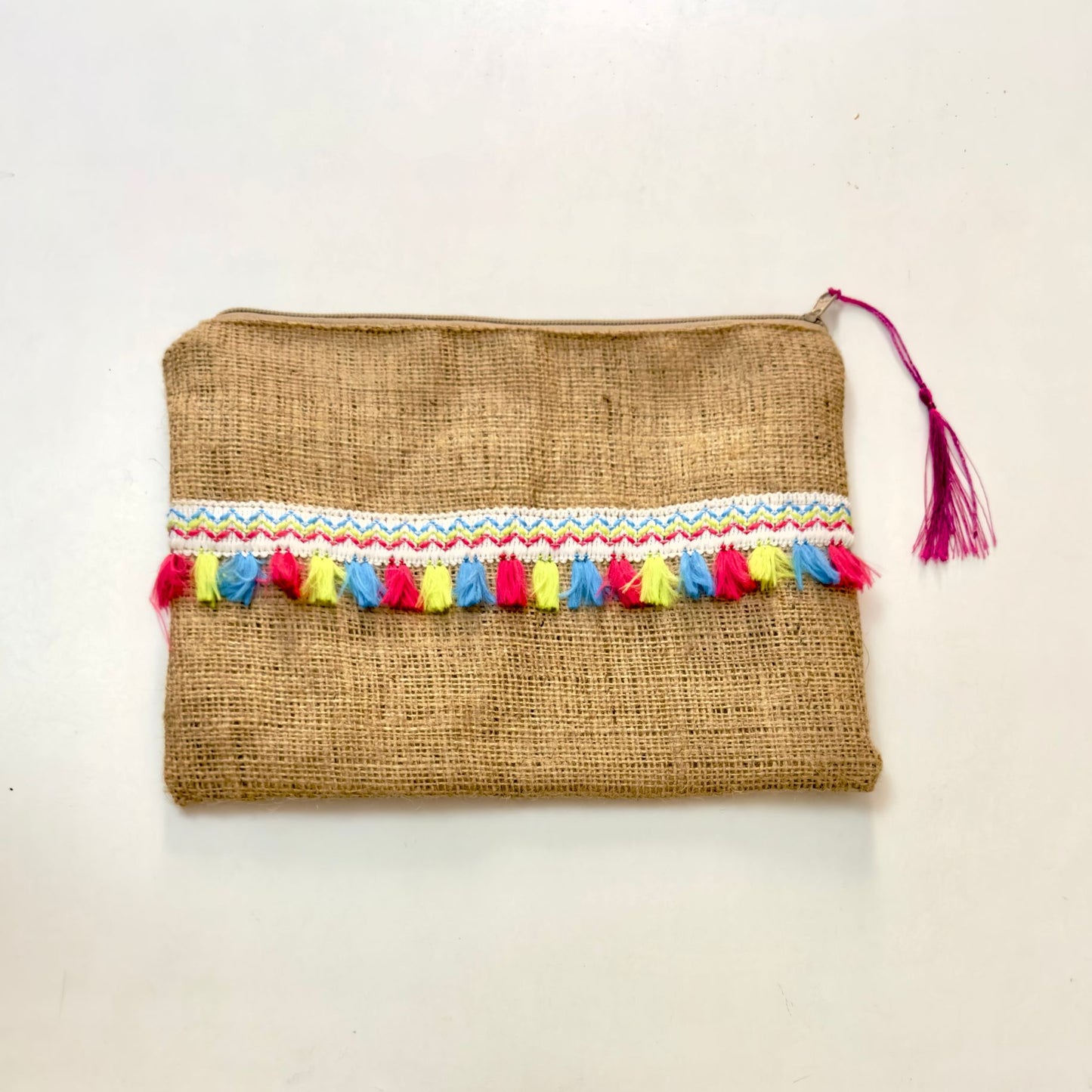 Jute rectangular clutch with fringes