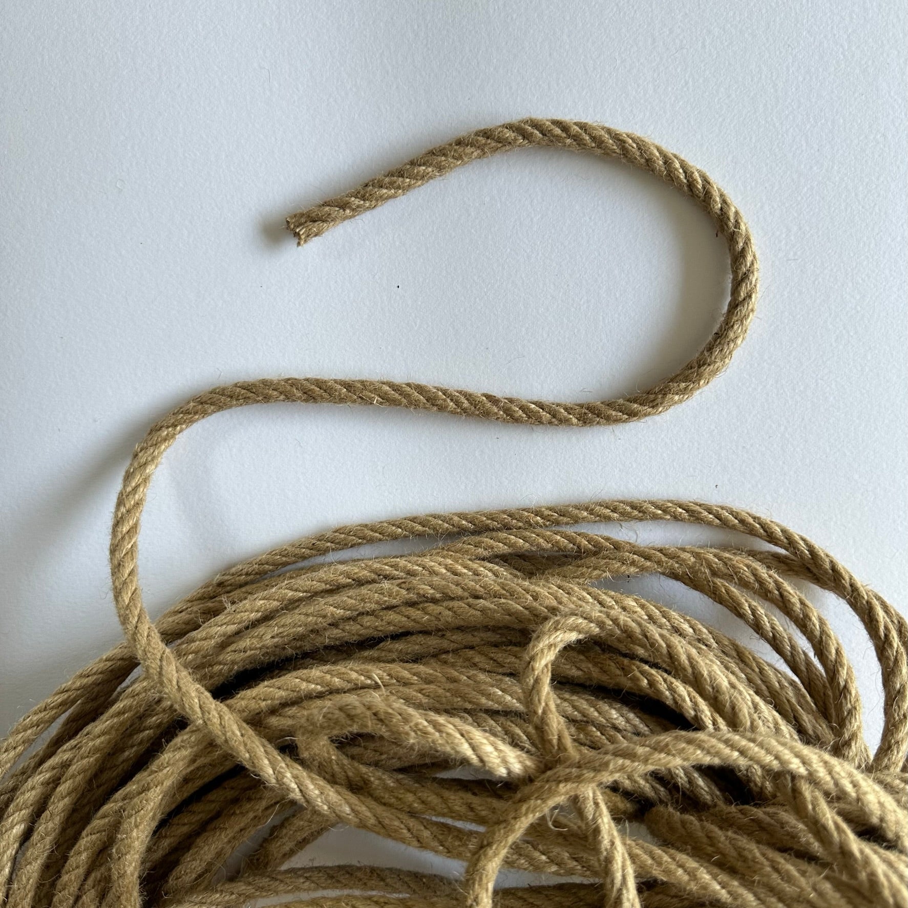 Jute rope price per meter sale