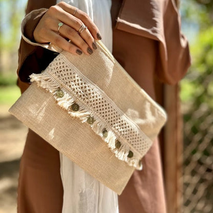 Jute rectangular clutch with fringes
