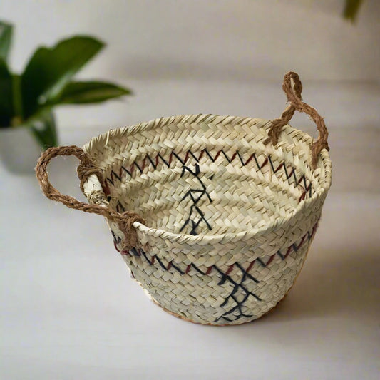 Tiny basket / catch-all with colored strings