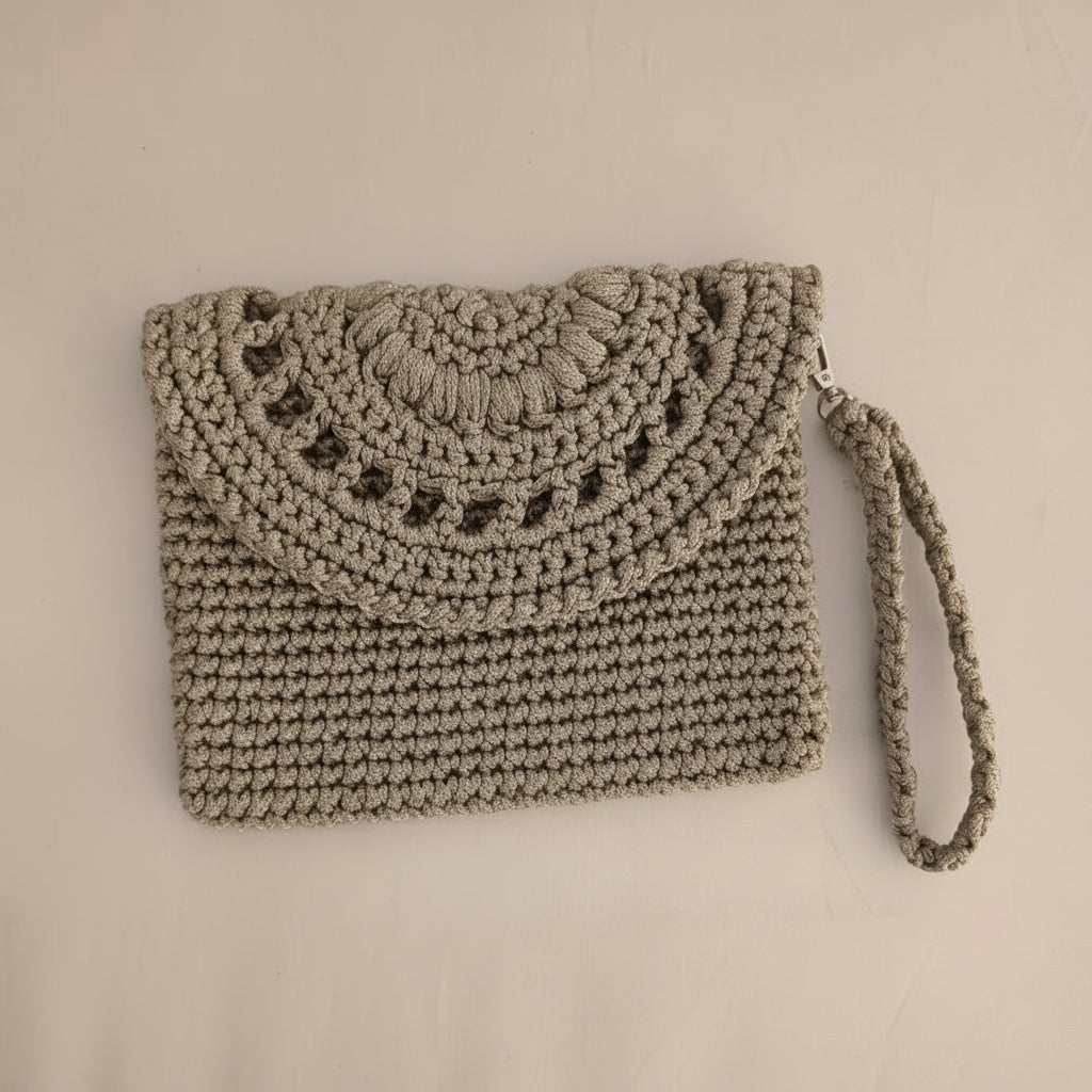 Crochet clutch by Khoos