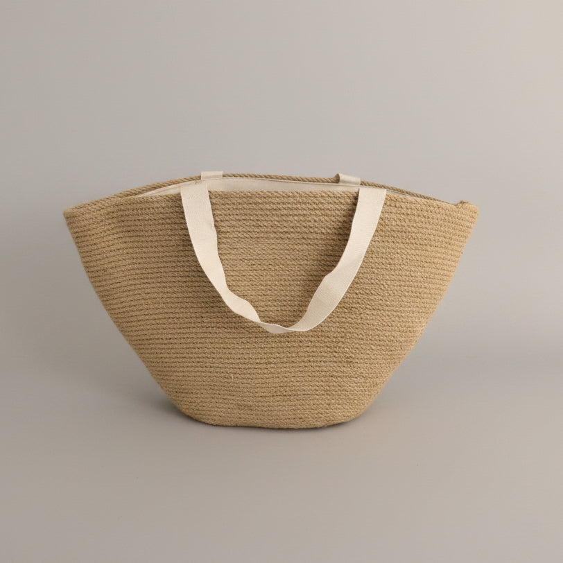 Jute fan-shaped tote by Khoos