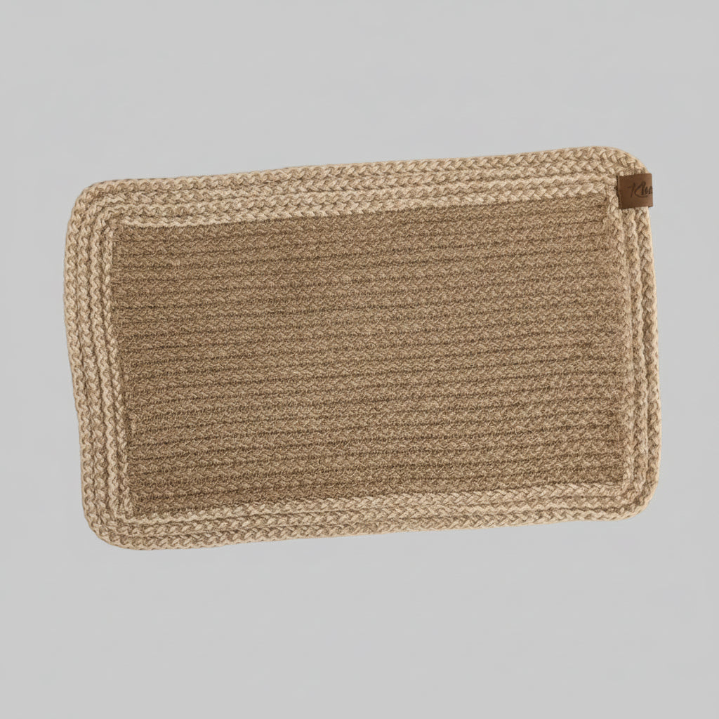 Rectangular jute placemat by Khoos