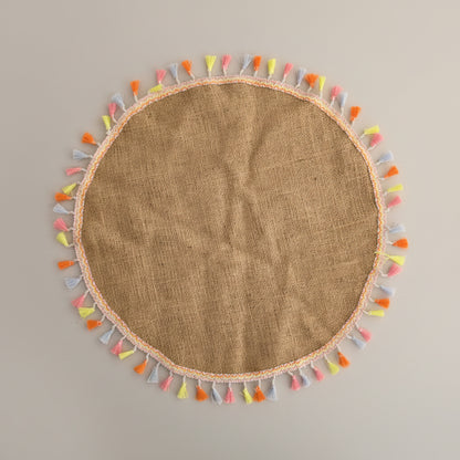 Round jute tassel placemat, second view — Khoos