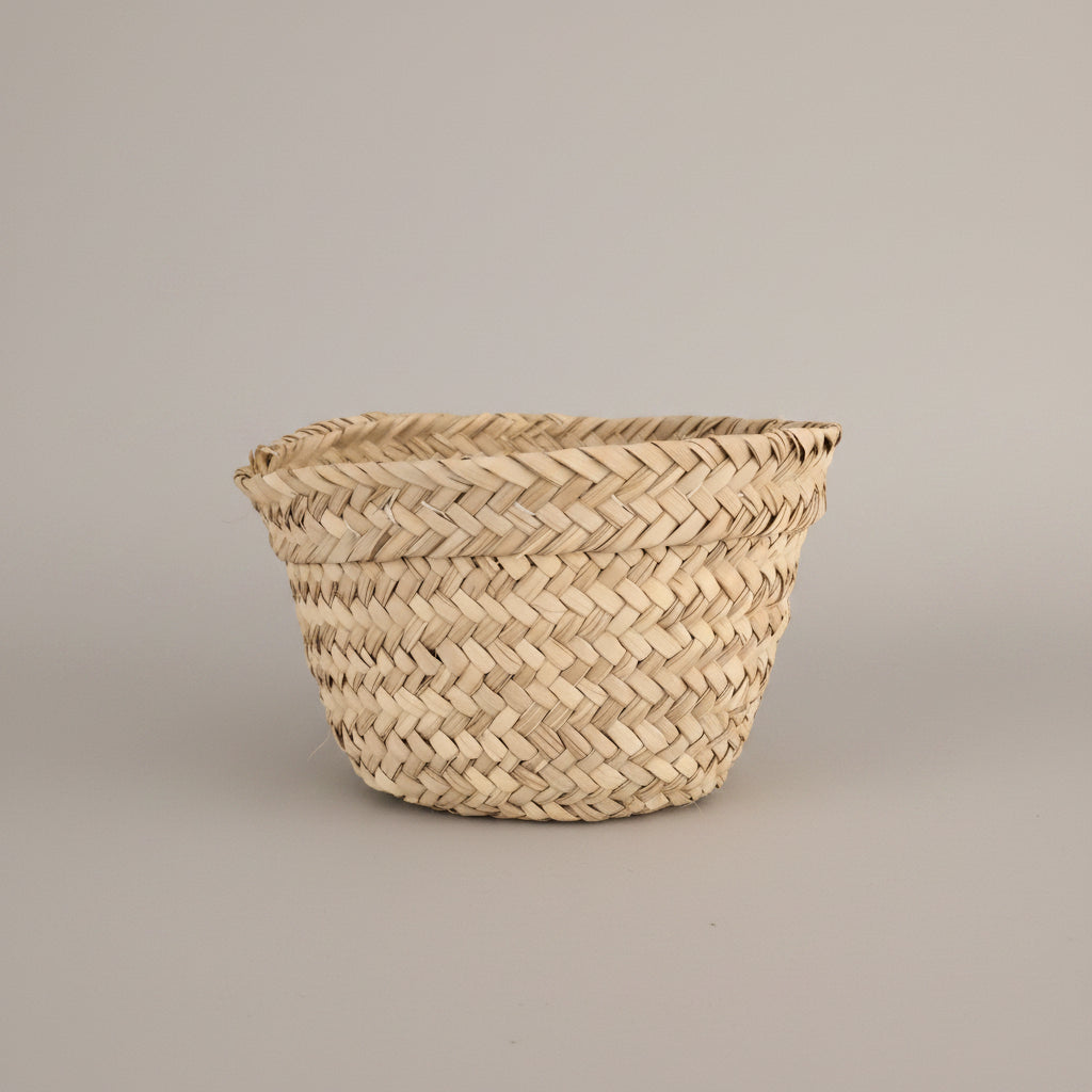 Conical palm basket, second view — Khoos