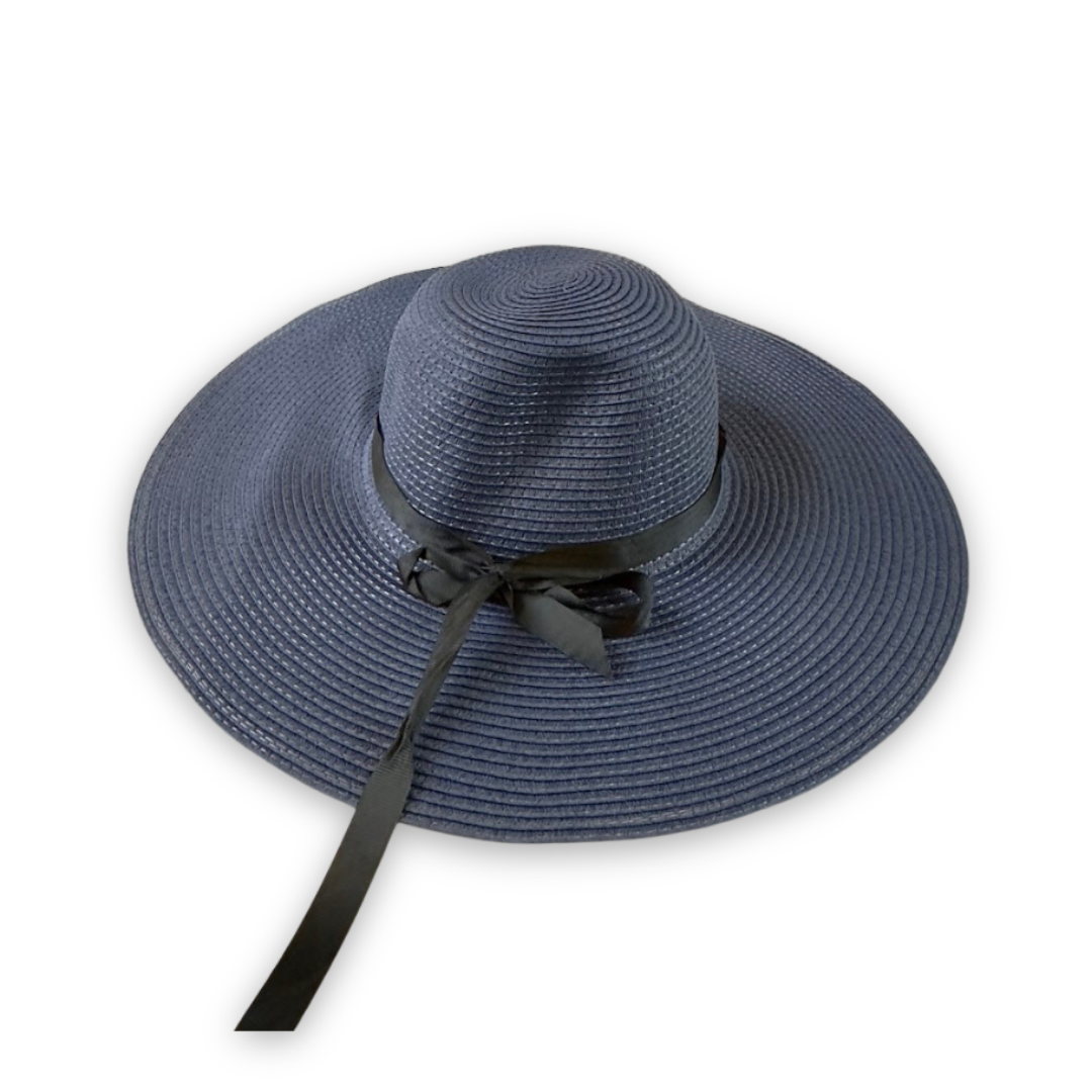 Floppy beach hat