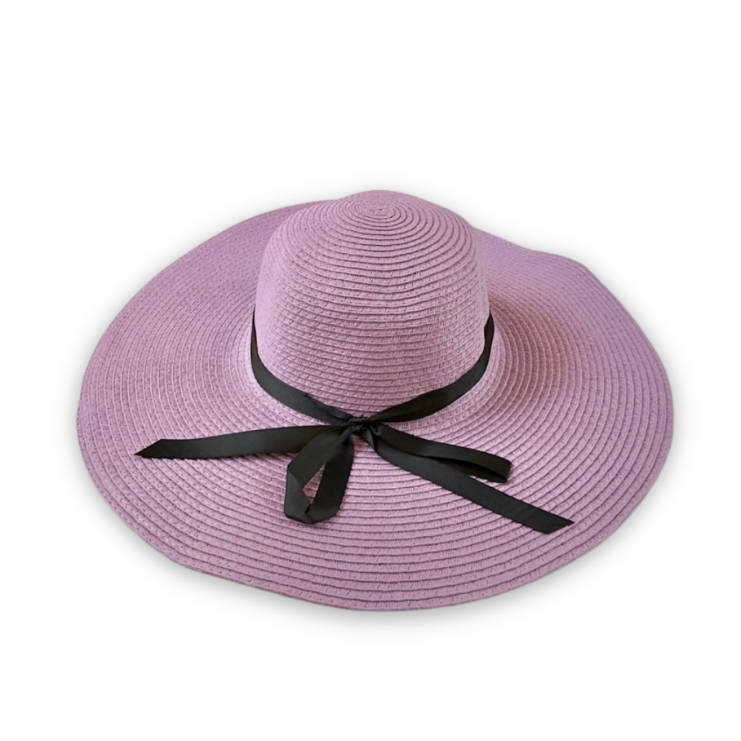 Floppy beach hat