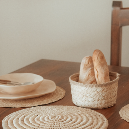 Multipurpose serving plates