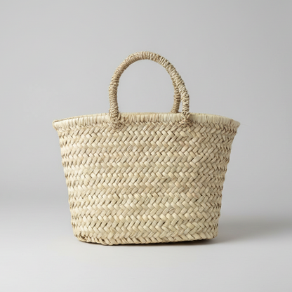 Woven bag with sisal handle