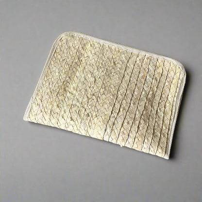 Baseta handwoven palm pouch — Khoos
