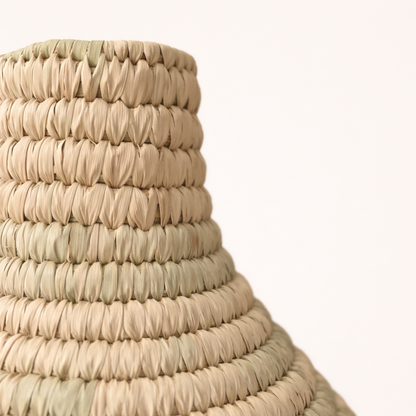 Weave patterned palm vase, view 3 — Khoos