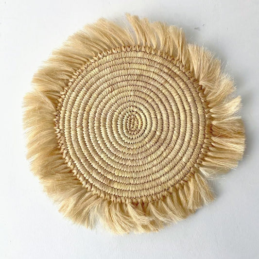 Placemat with fringes